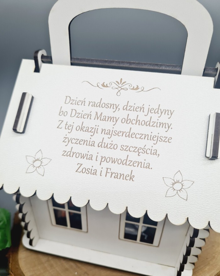 Domek na cukierki, słodka chatka, upominek na Dzień Mamy