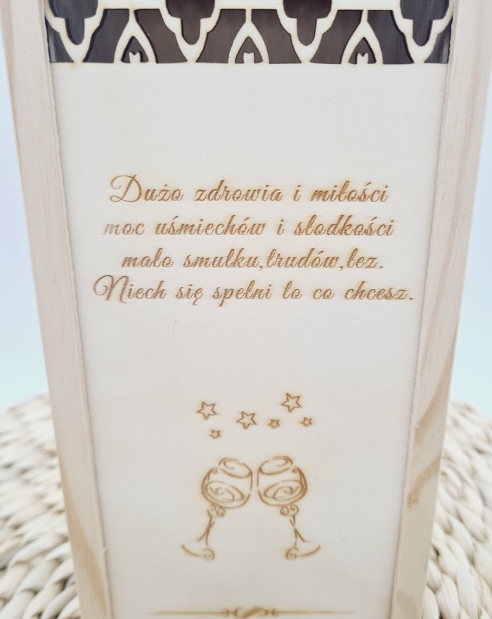 Skrzynka na wino na urodziny