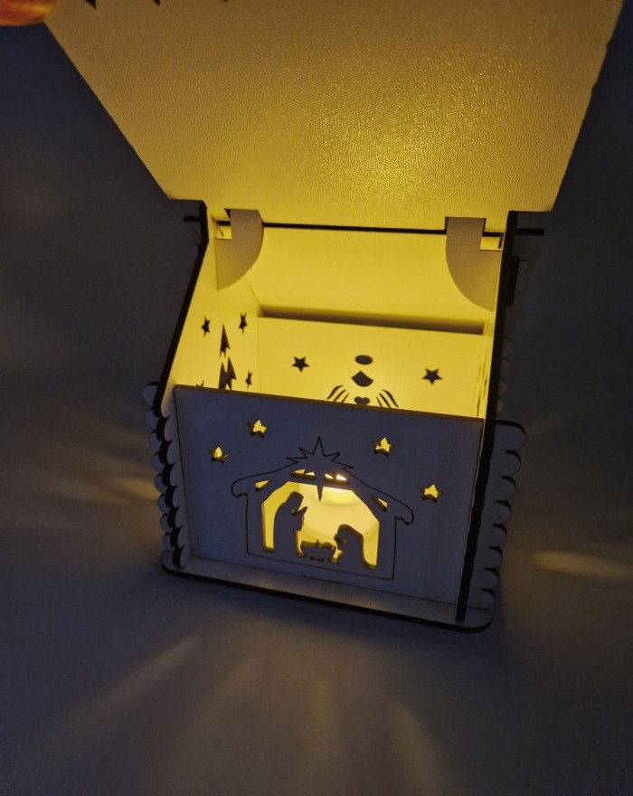 Lampion adwentowy na Roraty - otwierany, ze światełkiem LED