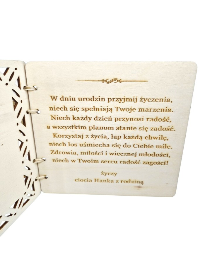 Drewniana kartka na urodziny personalizowana imię wiek grawer koperta